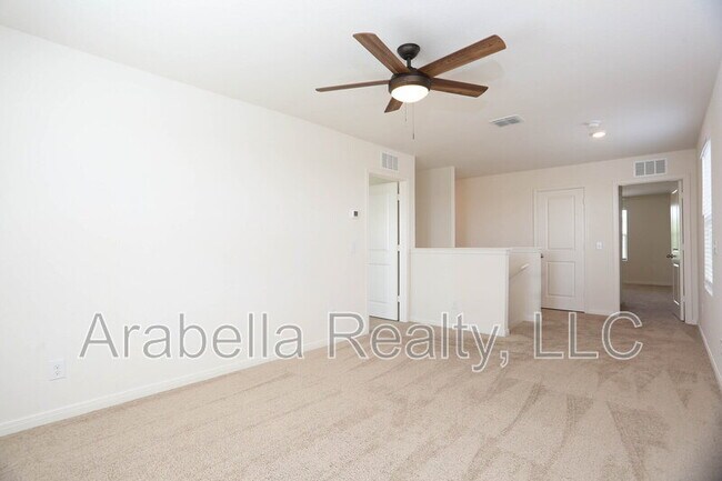 Building Photo - 5105 Hydra