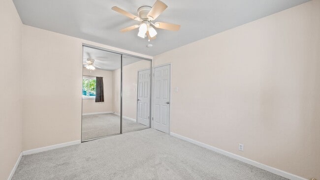 Building Photo - Rancho Cordova - 2 Bedroom