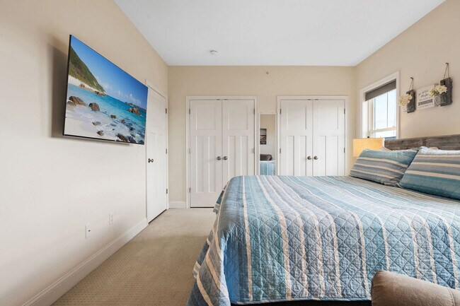 Building Photo - 128 Ashworth Ave