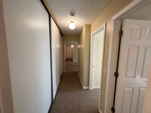 Building Photo - 942 Westbrooke Way