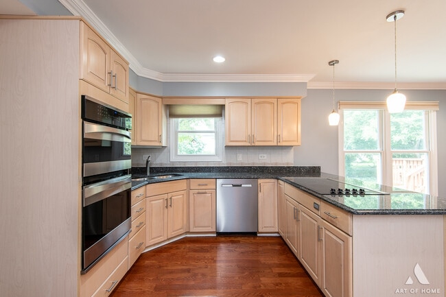 Building Photo - 2603 Old Mill Ln