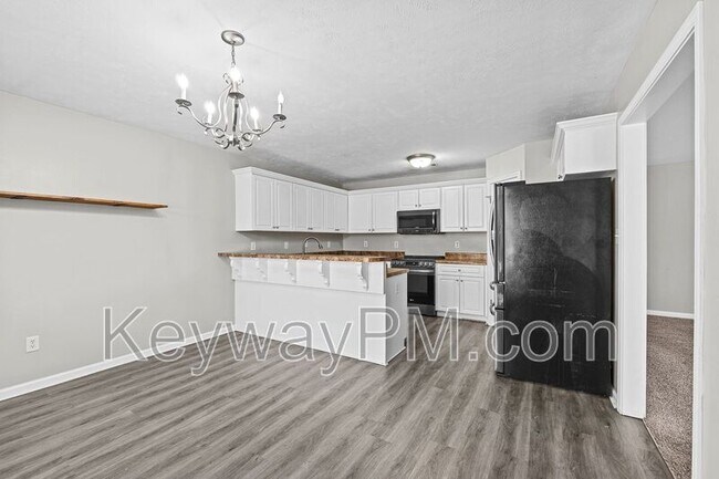 Building Photo - 122 Oakwood Dr