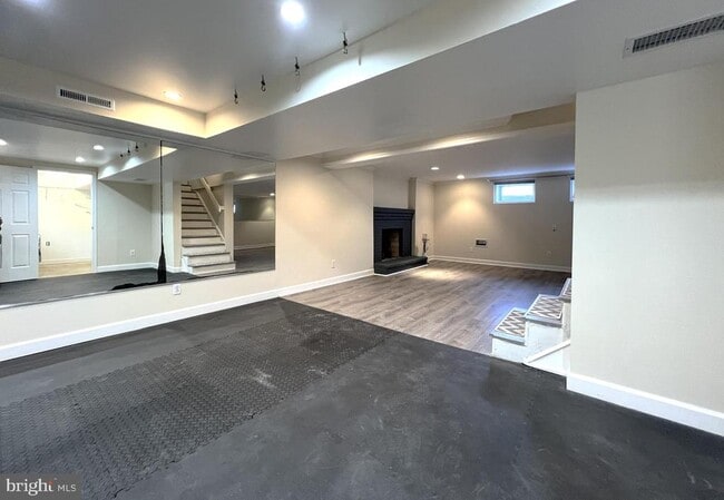 Building Photo - 1201 Allendale Rd