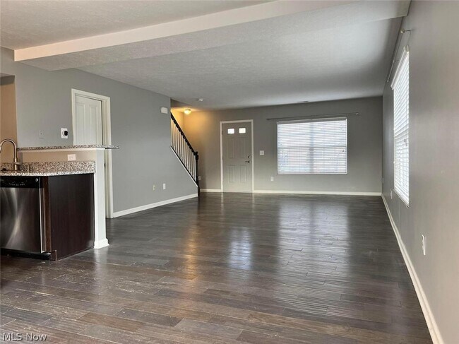 Building Photo - 109 Gifford Rd