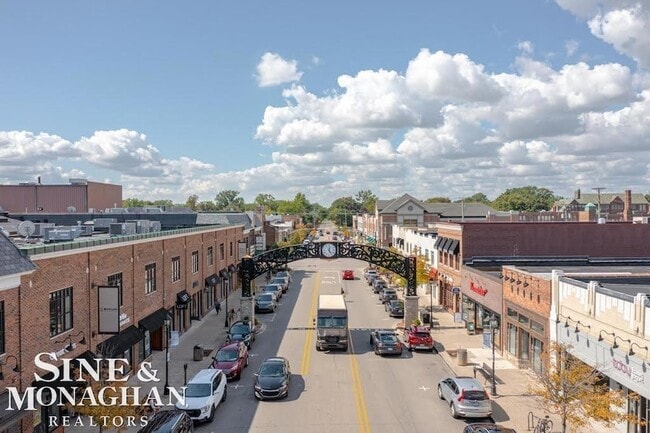 Building Photo - 860 Neff Rd