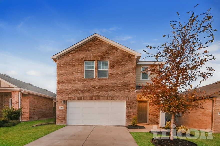 Primary Photo - 418 Madison Way