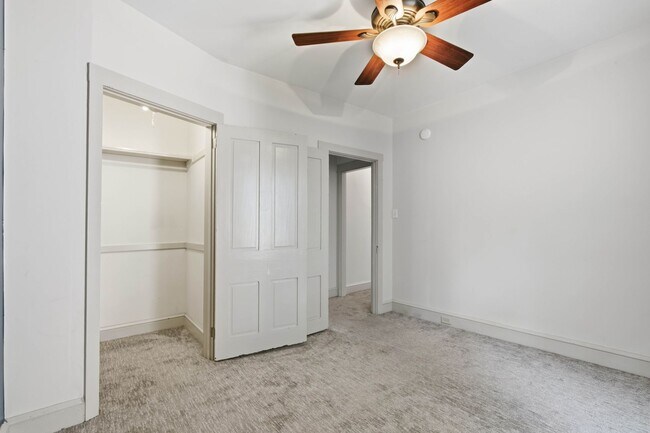 Building Photo - Beautiful 3BR 1.5 Townhouse in North East Lancaster City!