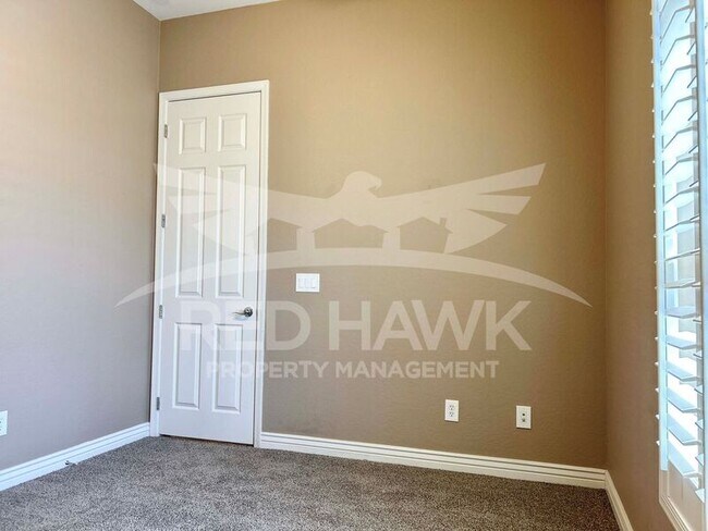 Building Photo - 4190 S Santa Rita Way