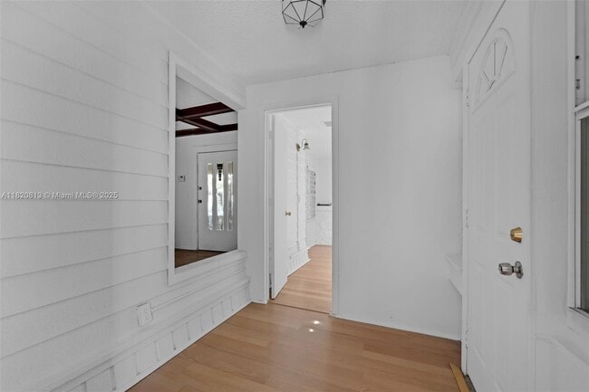 Building Photo - 176 NE 50th St