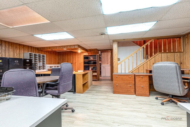Building Photo - 707 Mallard Ln