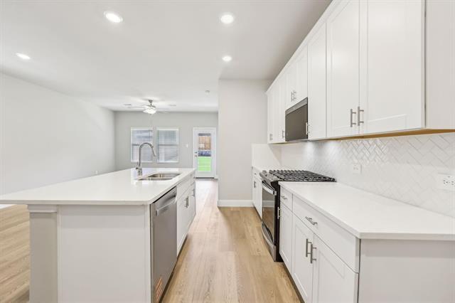 Building Photo - 502 Blanton St