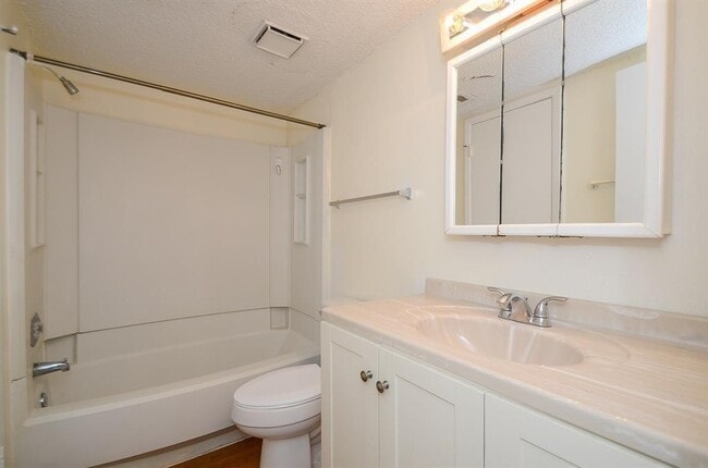 Building Photo - 6361 Cattails Ln