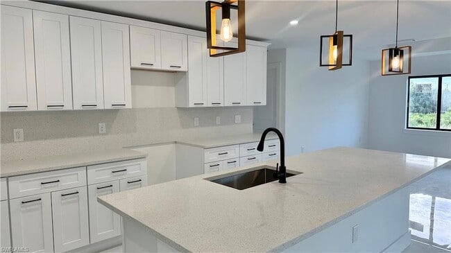 Building Photo - 4105 East 15th Street