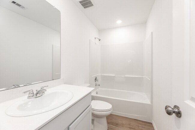 Building Photo - 26811 Paloma Blanca Dr