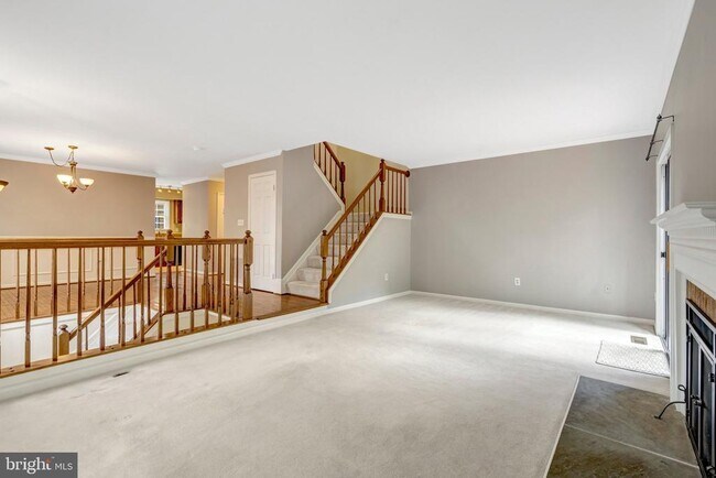 Building Photo - 5964 Norham Dr