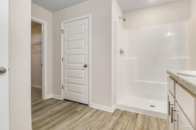Building Photo - 4423 White Cedar Ct