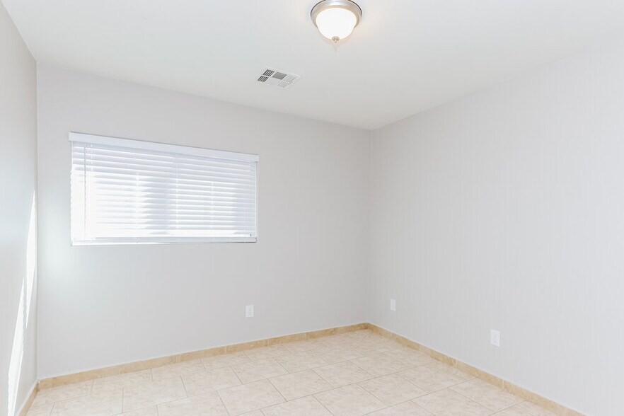 Building Photo - 11257 Albergotta Ct