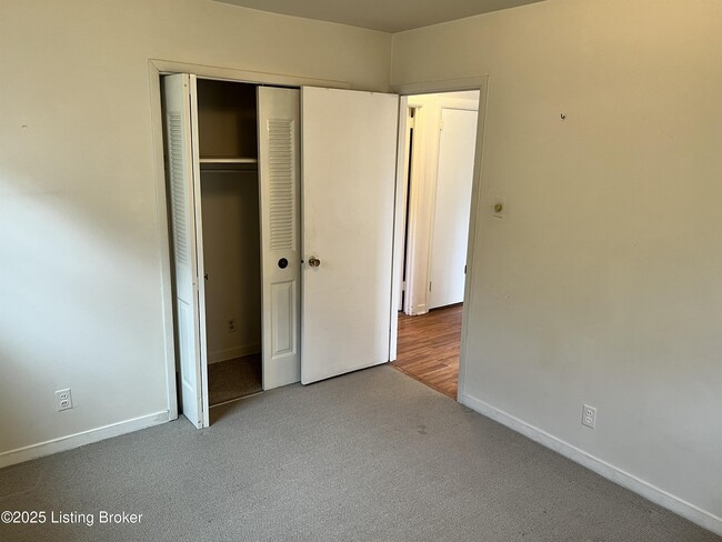 Building Photo - 3122 Commander Dr