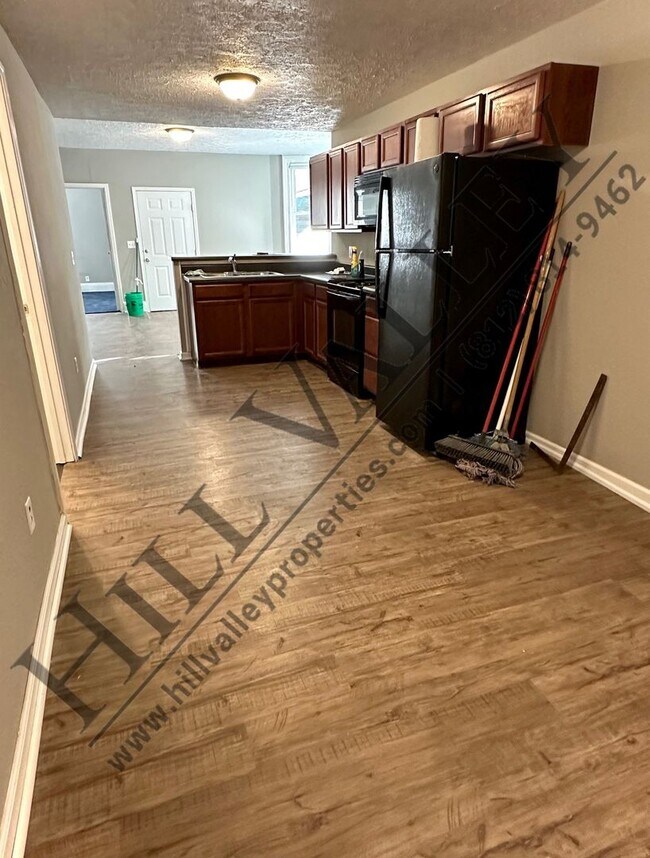 Building Photo - 1121 S 7th St