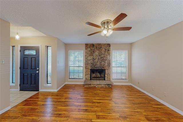 Building Photo - 1912 N Irving Heights Dr