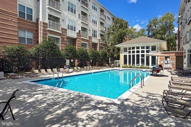 Building Photo - 2791 Centerboro Dr