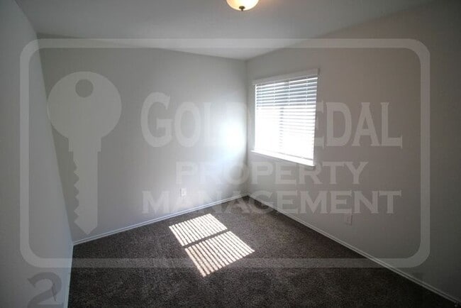 Building Photo - 1003 Torino St