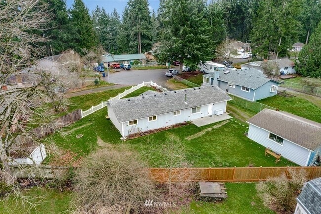 Building Photo - CLICK "REQUEST A TOUR" NOW!