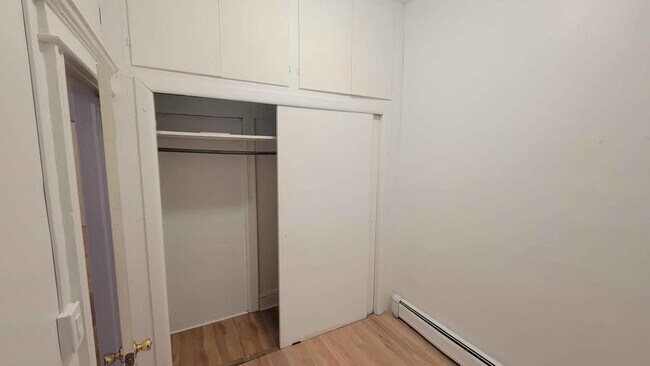 Building Photo - 262 Summit Ave