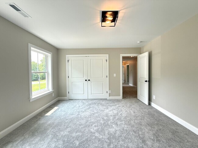Building Photo - 2553 Whipporwill Ct