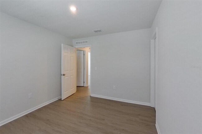 Building Photo - 1730 Nebraska Loop