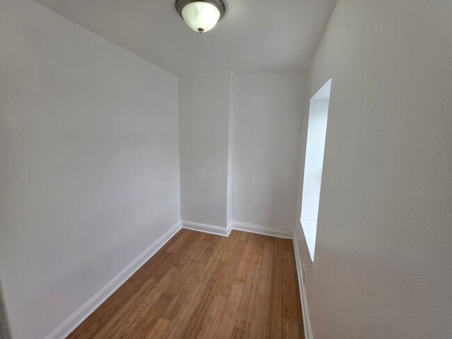 Building Photo - 905 Clifford Brown Walk