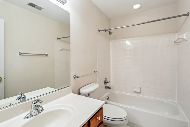Building Photo - 13404 Fountain Club Dr