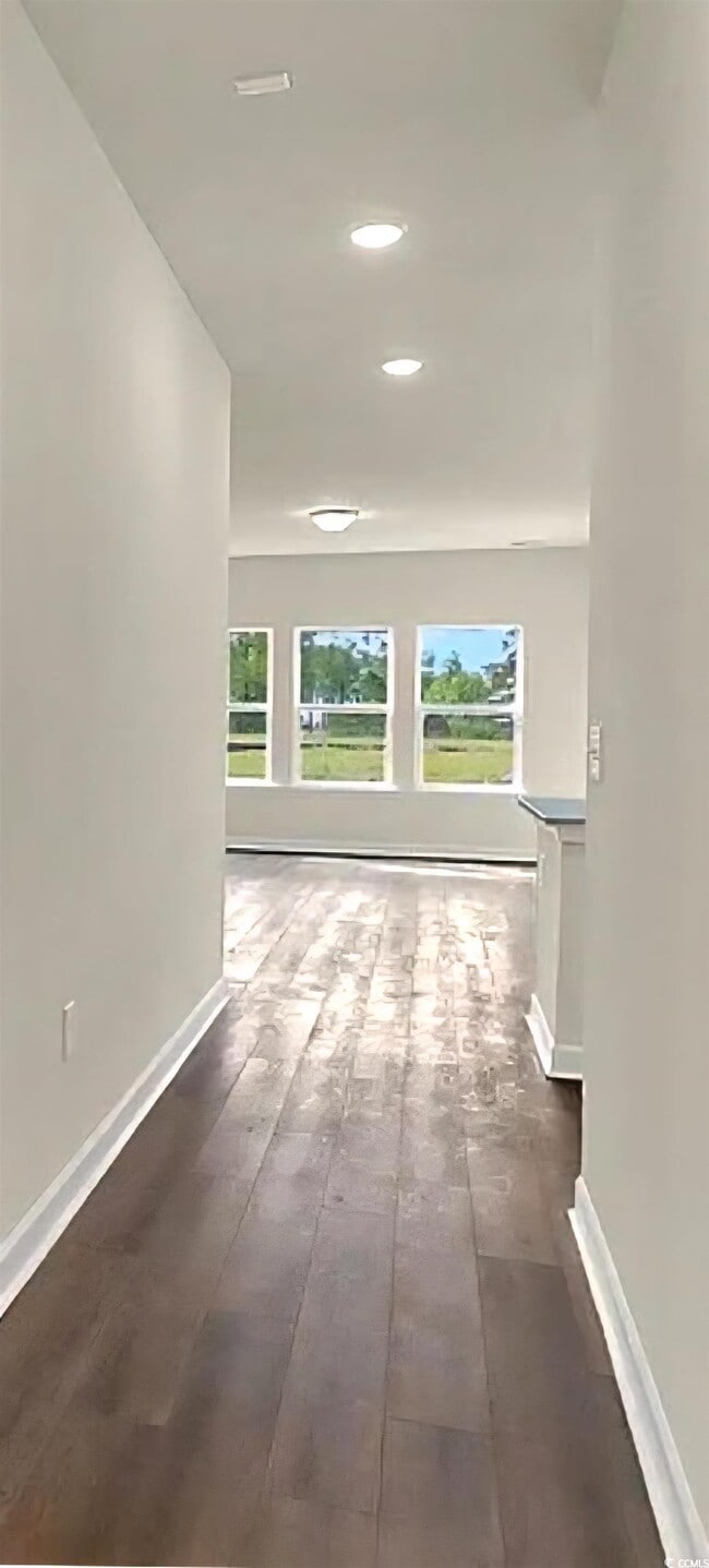 Building Photo - 1871 Villena Dr