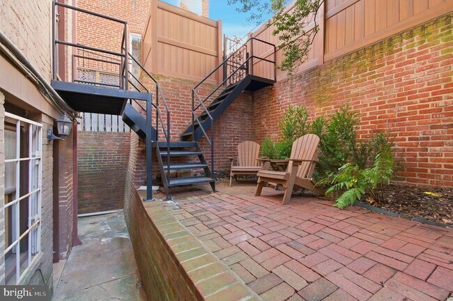 Building Photo - 2117 S St NW