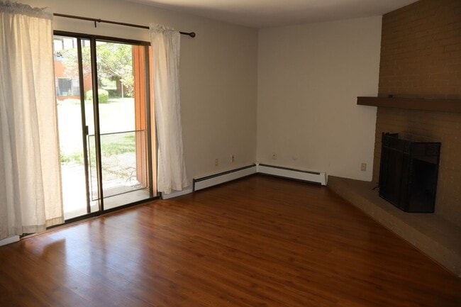 Building Photo - Comfort Meets Convenience – 3BR Fort Colli...