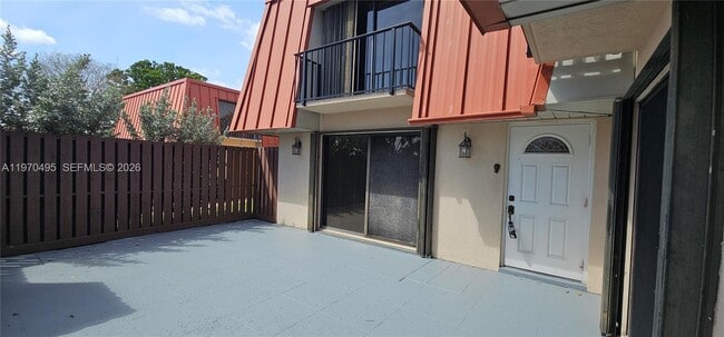 Building Photo - 3310 Meridian Way S