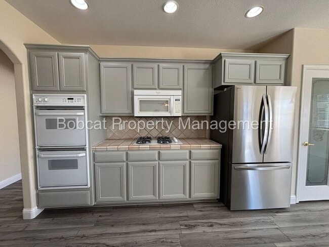 Building Photo - 2963 Hot Springs Dr