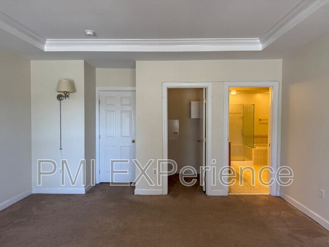 Building Photo - 302 A Dr Andrews Way