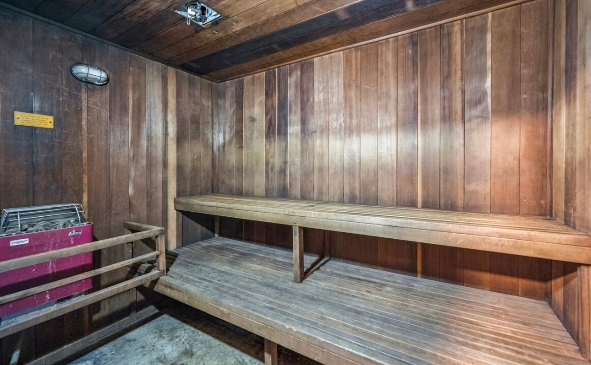 Building Photo - 200 SW Florence Ave