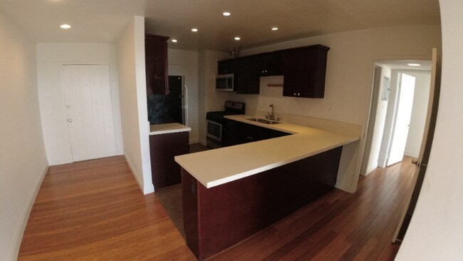 Building Photo - 1211 Horn Ave