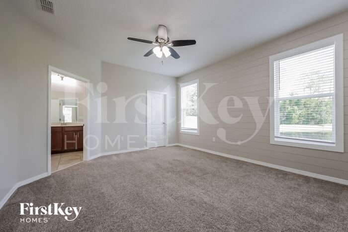 Building Photo - 2390 Sequoia Way