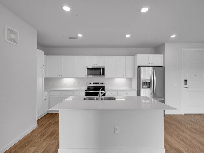 Building Photo - $2,195 - 2 Bed, 2 Bath Condo in Broomfield...