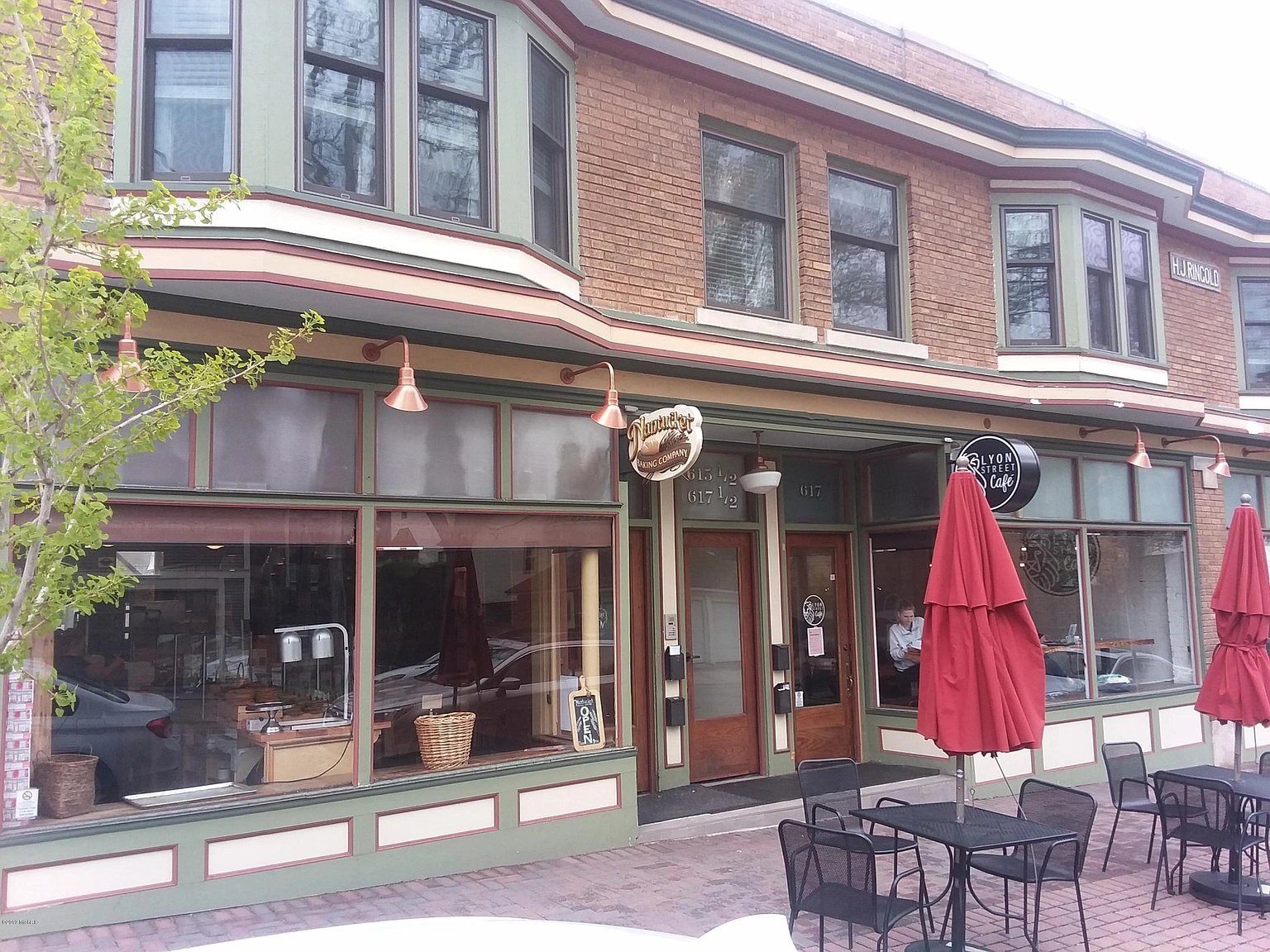 Building Photo - 161 Union Ave NE