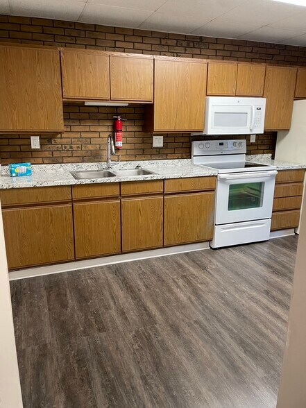 Building Photo - 1430 9th St