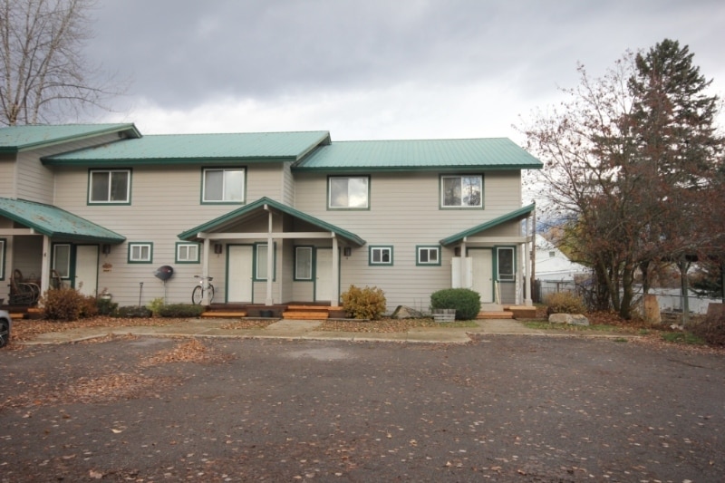 Building Photo - 144 3rd St W