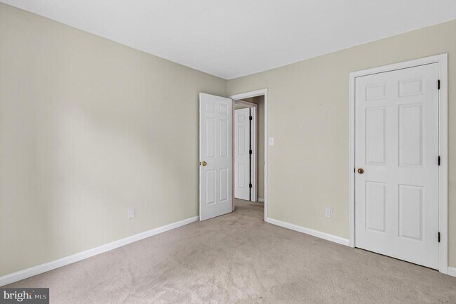 Building Photo - 11620 Havenner Rd