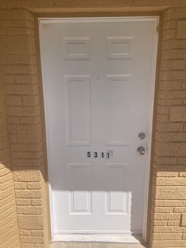 Building Photo - 5311 Avery Rd