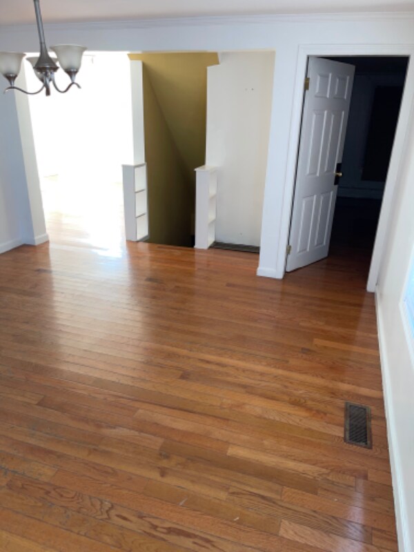 Building Photo - 16 Montgomery St