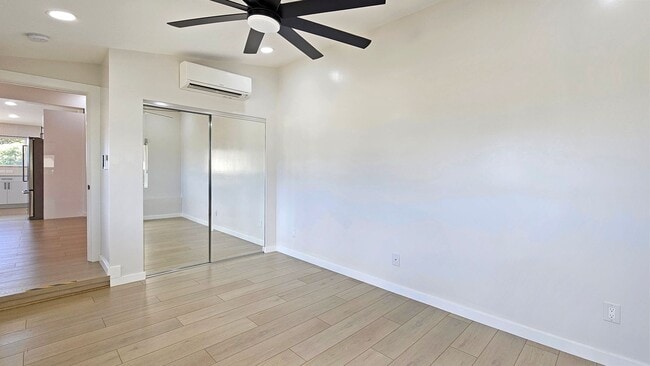 Building Photo - Waialae Nui Ridge - Renovated 4 bedroom, 3...