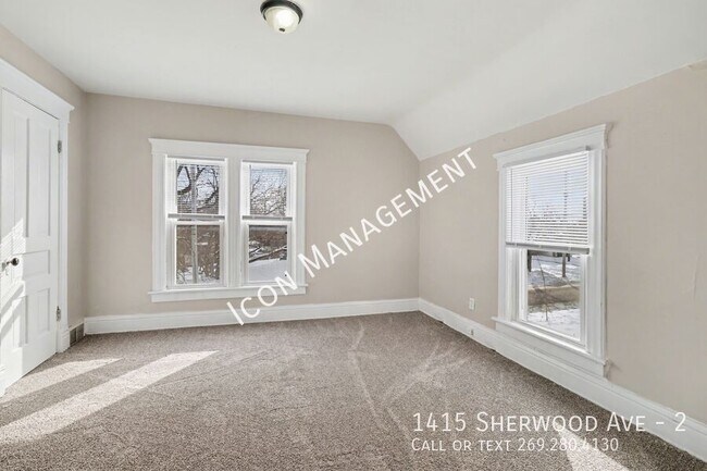 Building Photo - 1415 Sherwood Ave